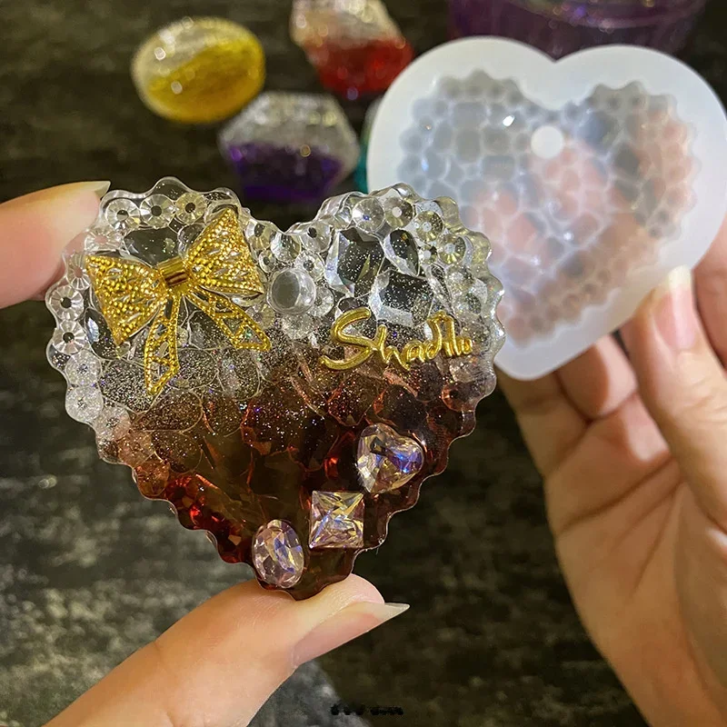 Kryształowa forma z żywicy epo – Resin Art Heart recenzja i cena